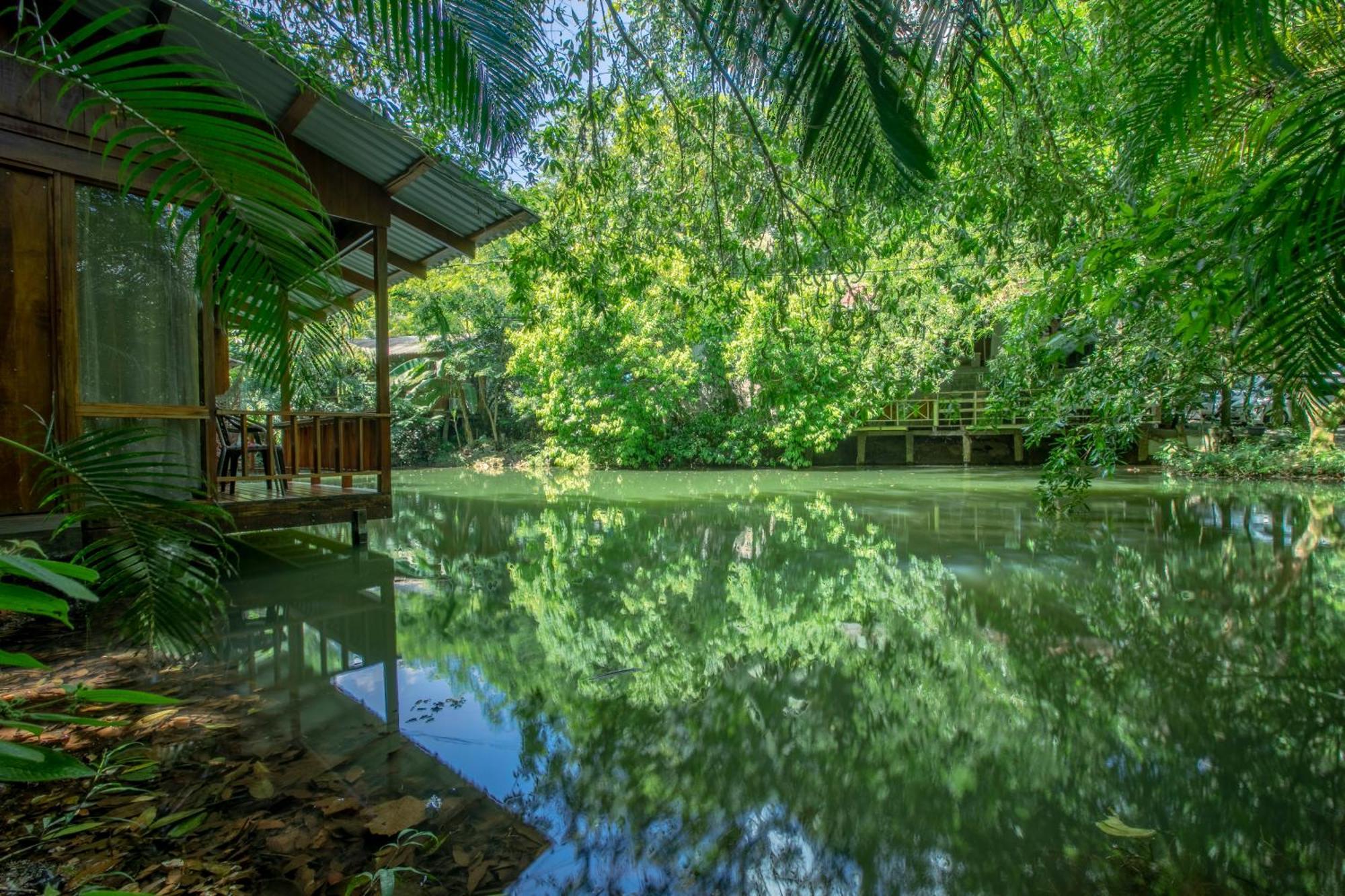 Cabanas Del Lago La Fortuna Exterior photo